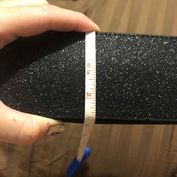 ❤️SOLD❤️Michael Kors Alex black glitter cosmetic - Picture 6 of 8